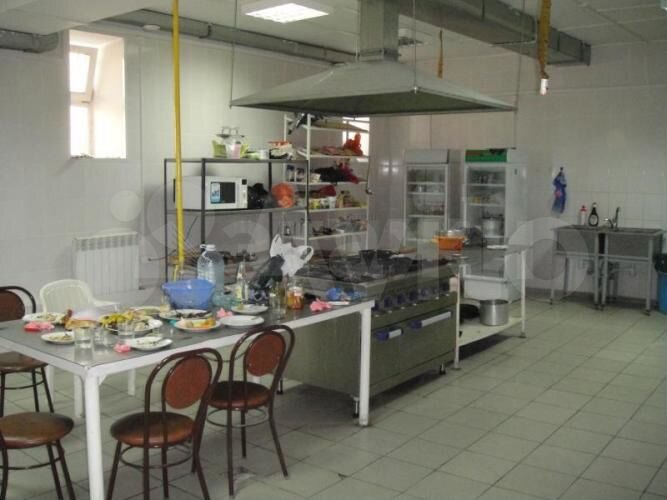 Помещение свободного назначения, 1850 м²