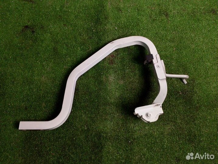 Петля двери багажника задняя правая Renault Logan