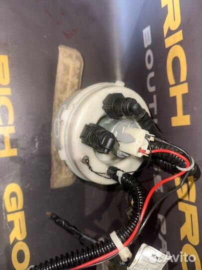 Топливный насос Bmw 5-Series F10 N52B30A 2010