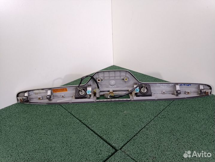 Накладка двери багажника KIA Sportage 2