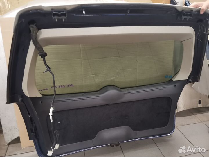 Пятая дверь subaru legacy outback B13