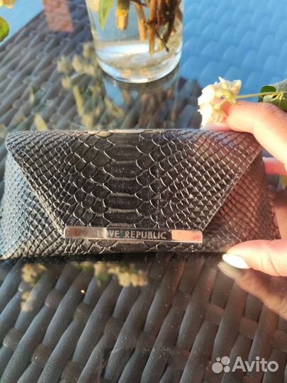 Солнцезащитные очки love republic