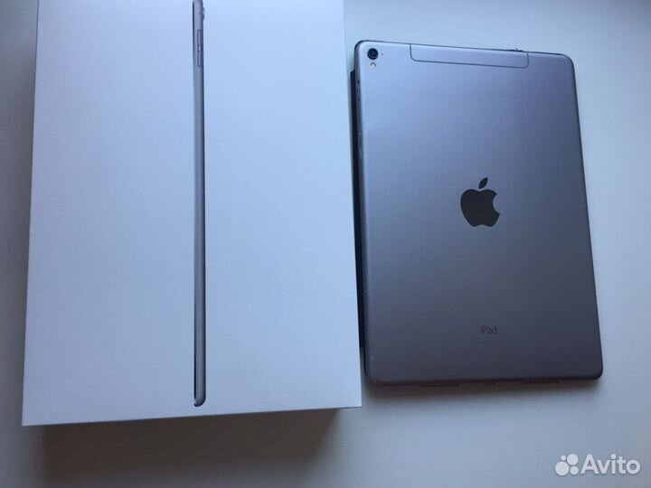 iPad Pro 9,7 Wi-Fi+Cellular 32GB на запчасти