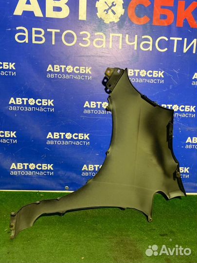 Крыло переднее правое Honda Fit GD L13A 2001-2008