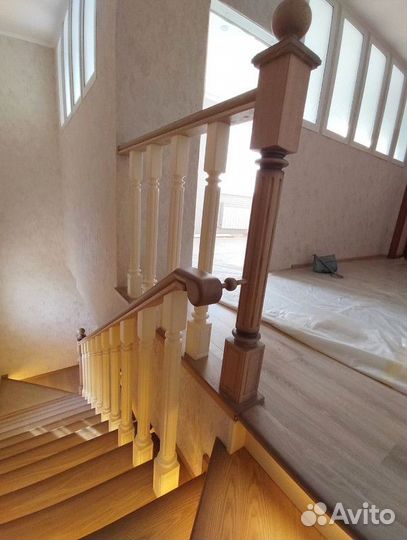 Лестница на металлокаркасе