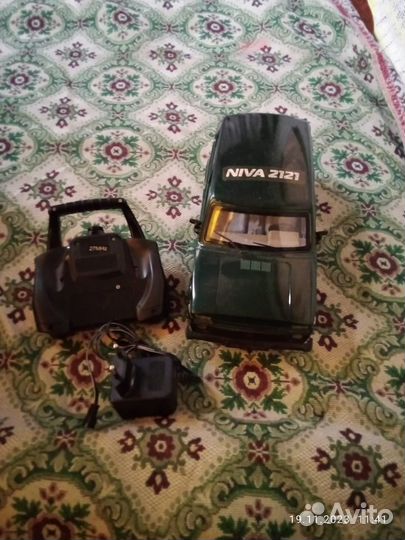 Машинка детская. на пульту управления