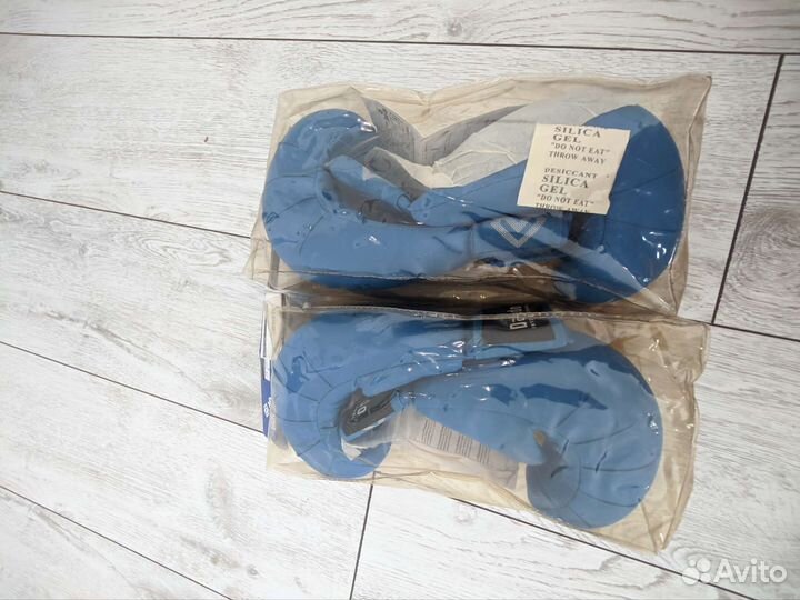 Накладки на кисть каратэ wkf daedo