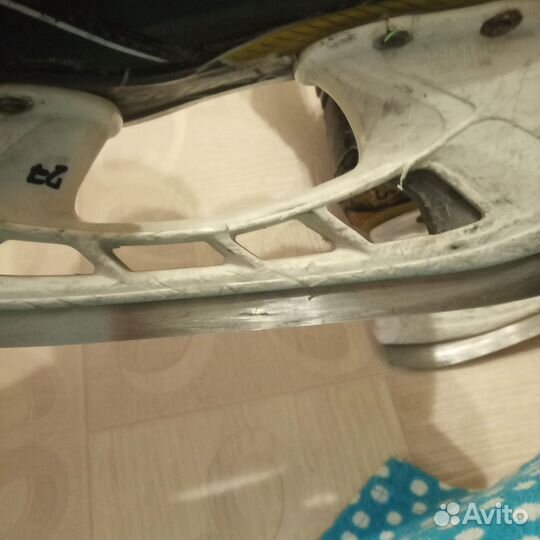 Хоккейные коньки bauer 33.5