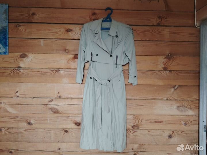 Плащ женский