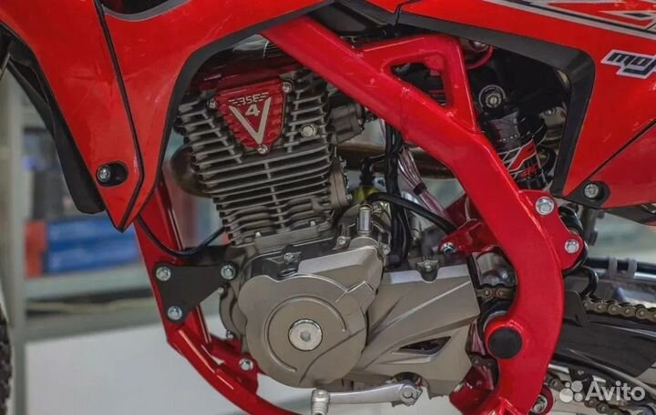 Мотоцикл BSE Z11 красно-черный