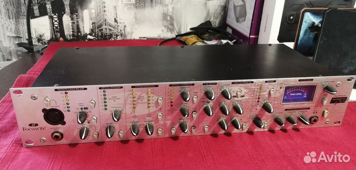 Микрофонный процессор focusrite PRO vocal