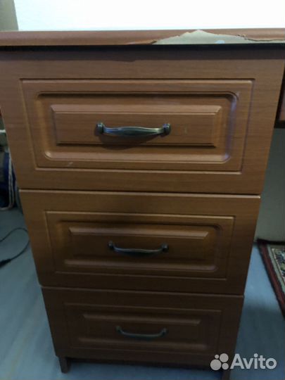 Письменный стол