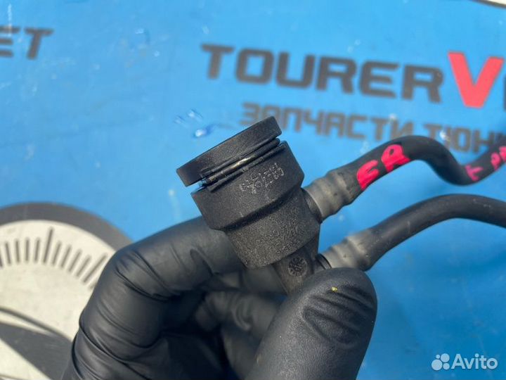 Трубка системы охлаждения Mercedes-Benz C-Class