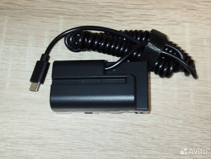 Адаптер АКБ Sony NP-F550 от USB-C (Blackmagic)