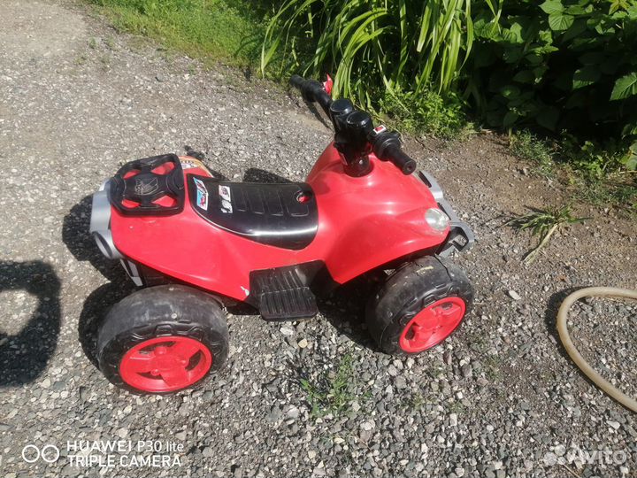 Детская машина на аккумуляторе