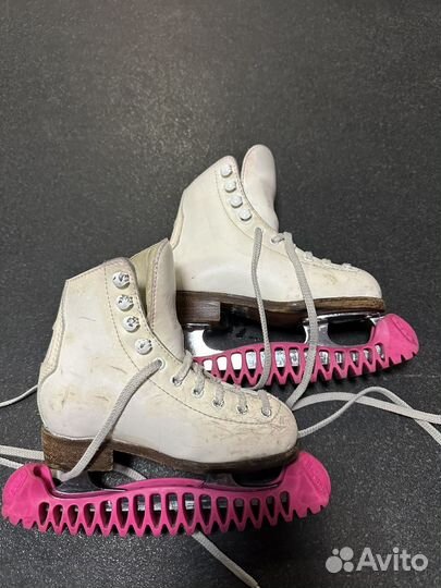 Фигурные коньки wifa 26