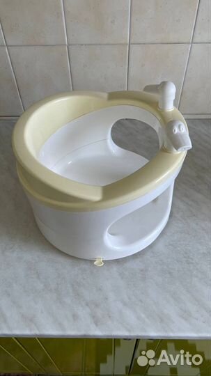 Стульчик для купания в ванной