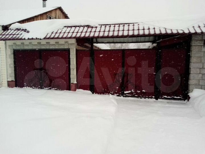 4-к. квартира, 90 м², 1/1 эт.