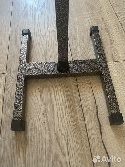 Штатив для мисок для собак