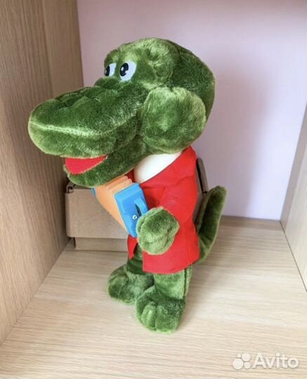Игрушка крокодил Гена