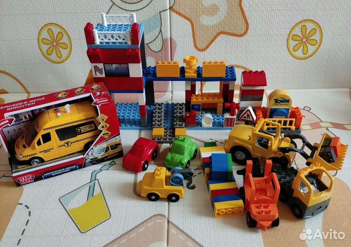 Конструктор+ новая машинка пакетом