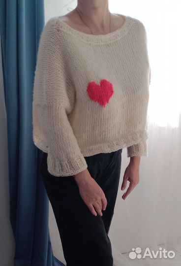 Новый, укороченный джемпер с сердцем