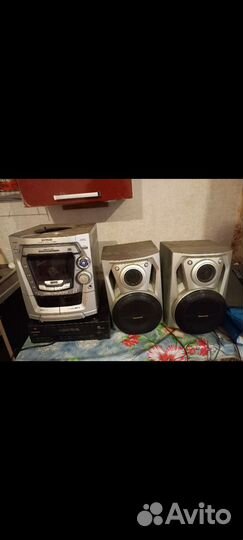 Музыкальный центр