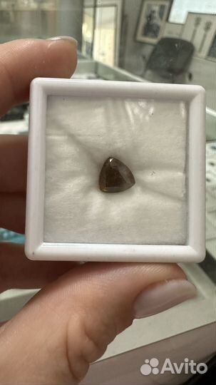 Сфен титанит 3 carat