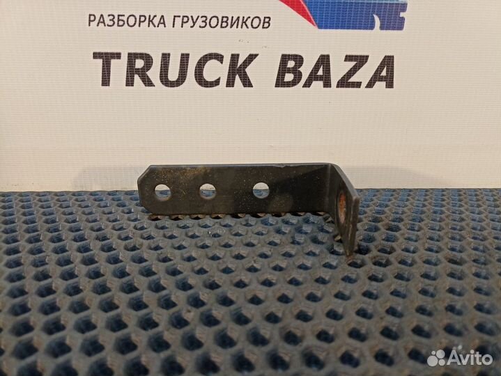 Кронштейн Г-образный Daf XF105, Man TGA, Volvo FH