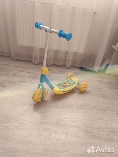 Детский трехколесный велосипед бу