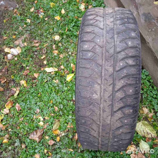 Bridgestone Ice Cruiser 7000 195/60 R15