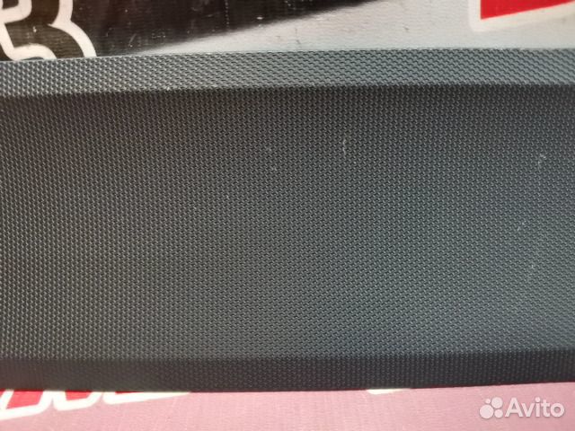 Накладка двери задняя правая Porsche Macan