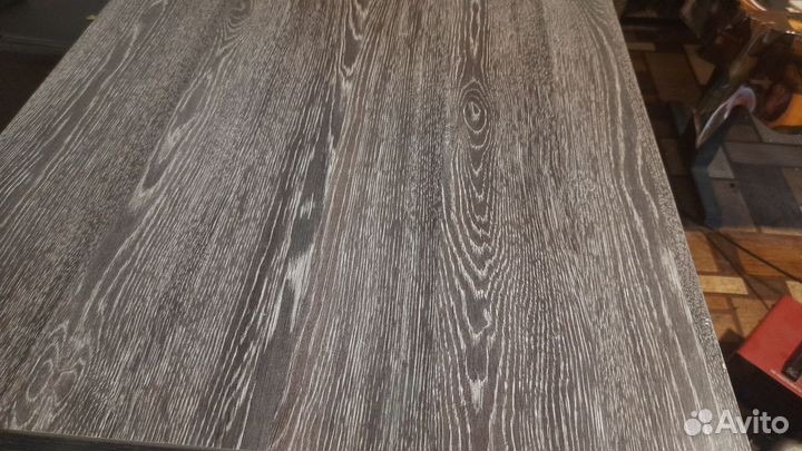 Кухонный стол