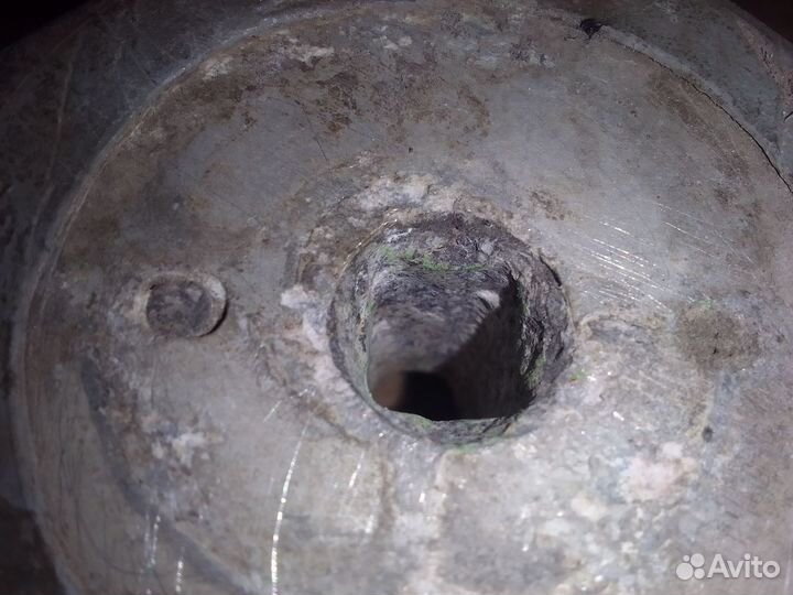 Опора правая кпп Audi A6 C5 2.4