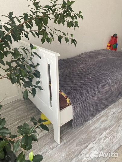 Кровать односпальная 90х200 с матрасом бу