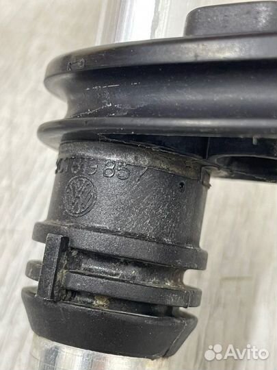 Трубка охлаждающей жидкости металлическая Skoda