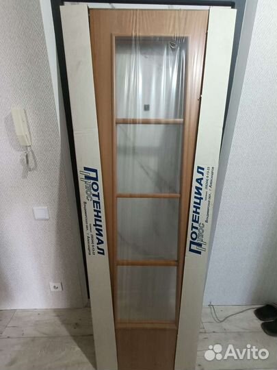 Дверь из дсп,60 см,две штуки,без стекла,новые