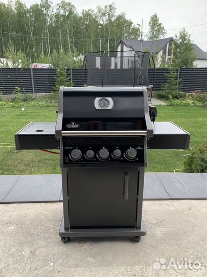 Газовый гриль Napoleon Freestyle 365 SIB