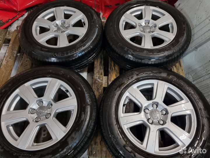 Комплект оригинальных литых дисков Audi