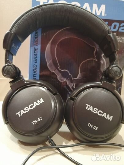 Наушники Tascam TH-02 / Japan