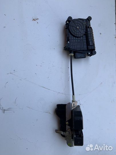 Подлокотник на Киа Мохаве 2008-2016 год