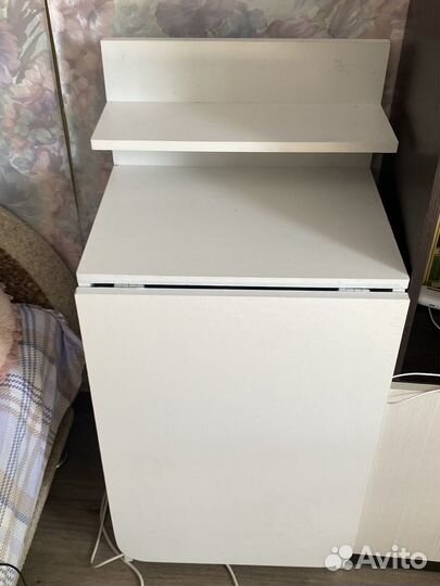 Стол для маникюра складной