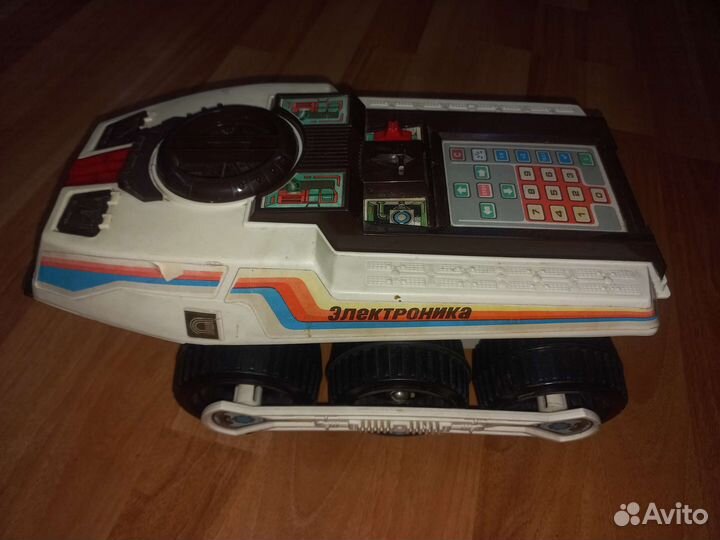 Электроная игрушка СССР луноход электроника