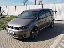 Volkswagen Touran 1.4 AMT, 2011, 180 000 км, с пробегом, цена 1 050 000 руб.