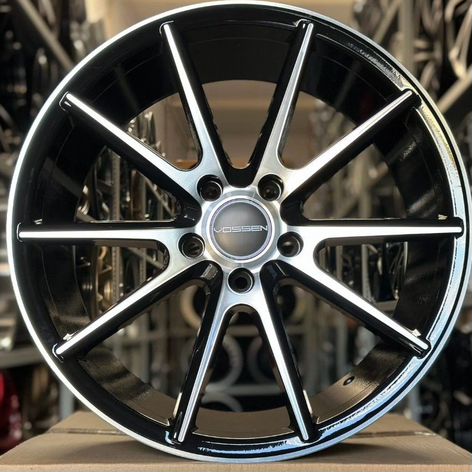 Литые диски Vossen VFS-1 8×R18 5×114.3