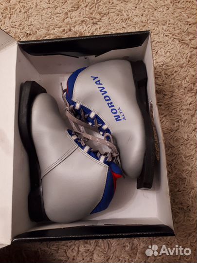 Лыжные ботинки 30 размер