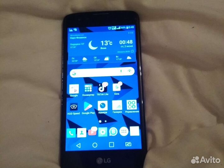 Телефон LG