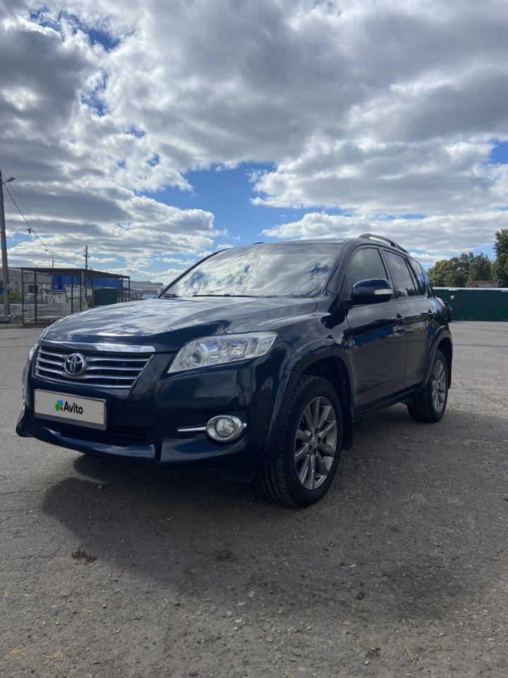 Toyota RAV4: фото владельца