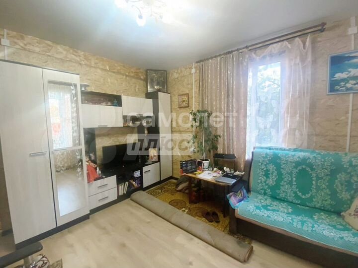 Дом 58 м² на участке 4 сот.