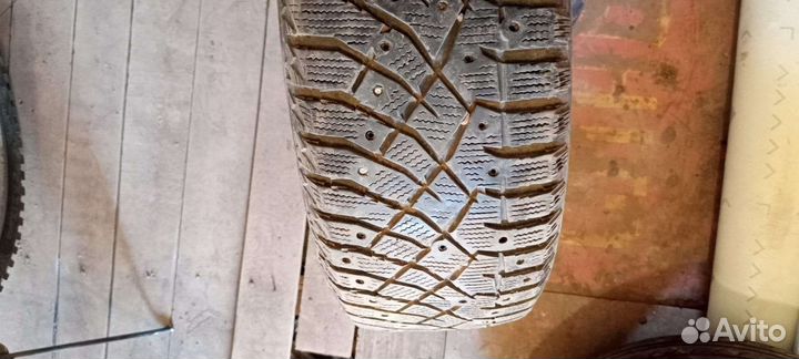 Nitto Therma Spike 195/60